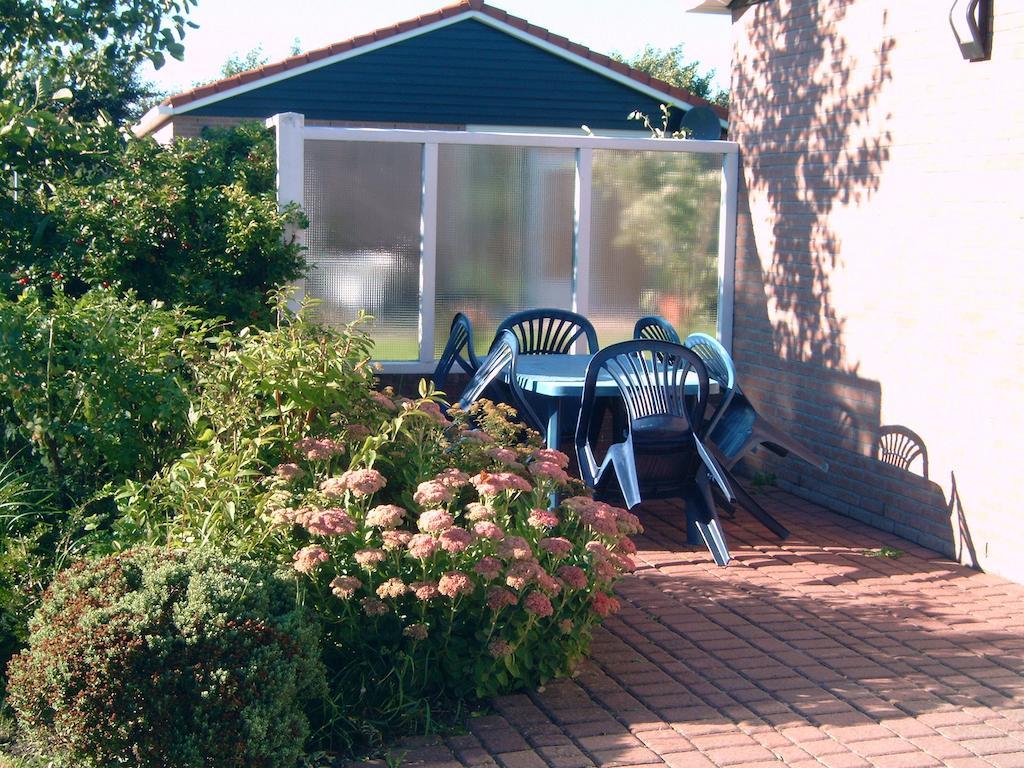Ferienhaus Lisakowski Warmenhuizen エクステリア 写真